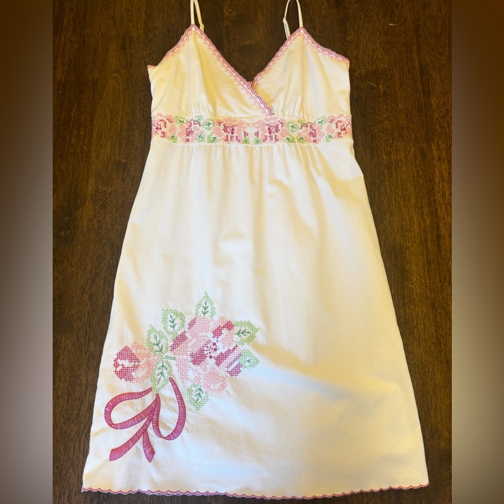 Lilly Pulitzer Pink and White dress with Embroidered Details